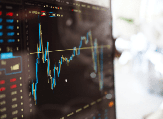 Devisenkurs-Chart auf einem Trading-Bildschirm