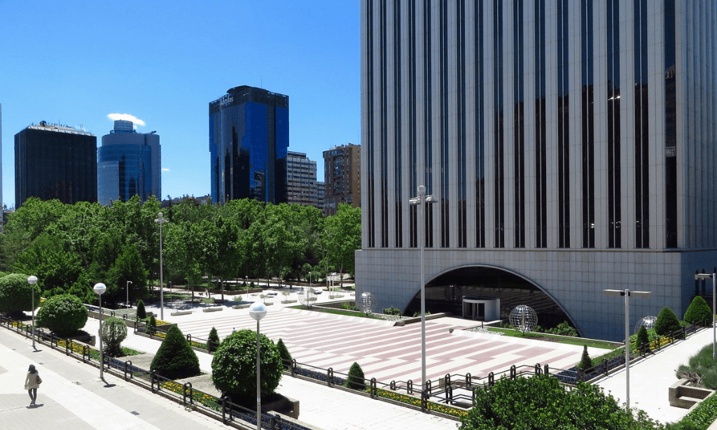 Torre Picasso, Madrid — Monex Spain office